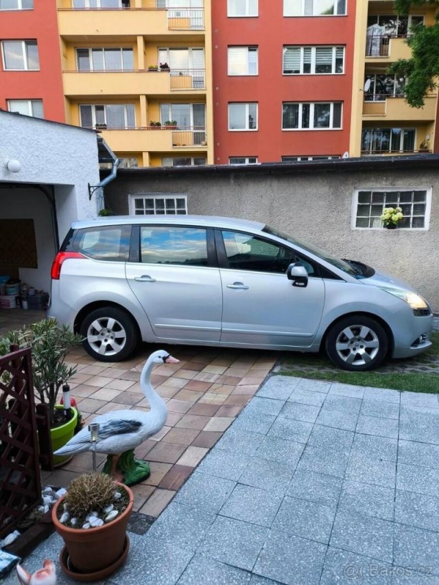 Peugeot 5008 1,6   r. výr 2010,nafta - Hdi,