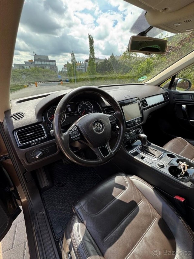 Volkswagen Touareg 3,0   180kw