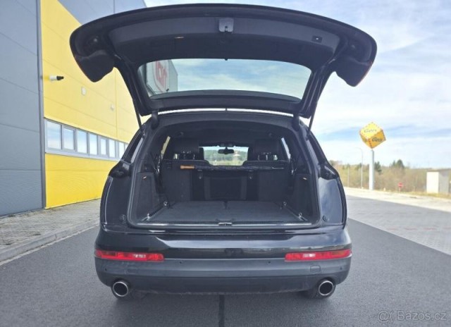 Audi Q7 3,0   Q7 S-LINE TDI