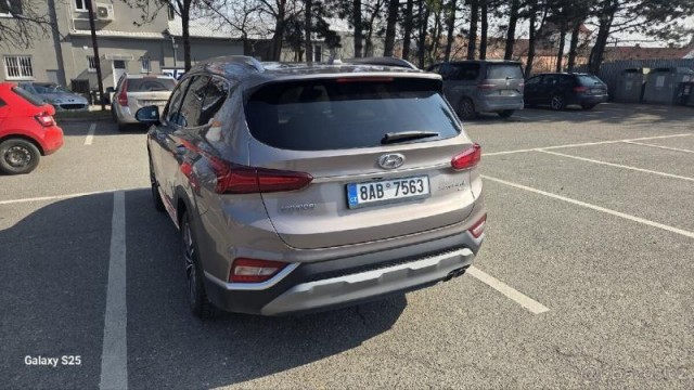 Hyundai Santa Fe 2,2   Prodej