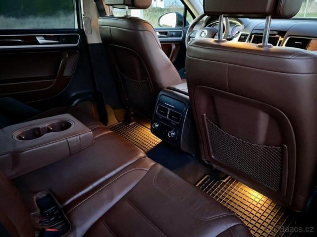 Volkswagen Touareg 4,2   tdi V8 - Koupeno ČR