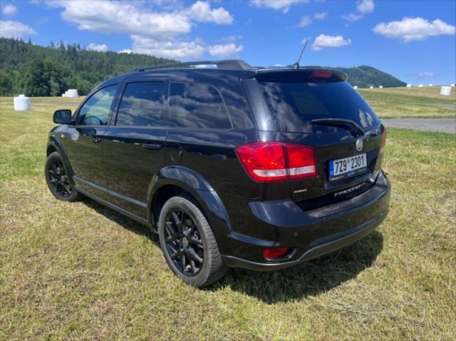 Fiat Freemont 2,0   Black Code, AWD, 2014, 1