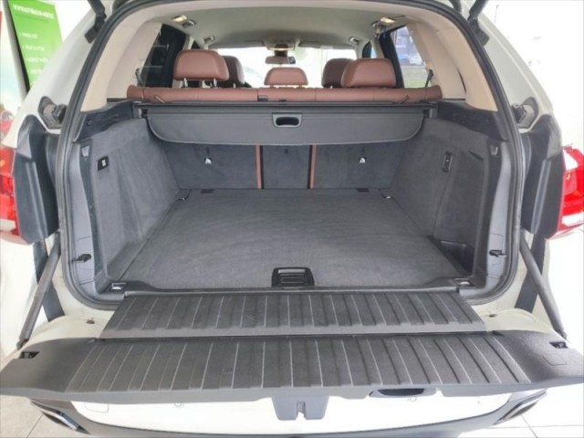 BMW X5 SLEVA (579000 s DPH), XDRIVE