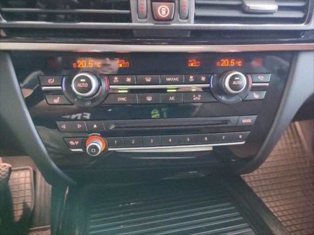 BMW X5 SLEVA (579000 s DPH), XDRIVE