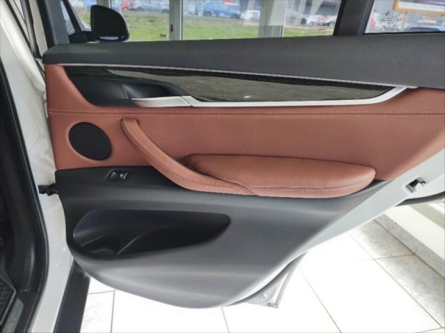 BMW X5 SLEVA (579000 s DPH), XDRIVE