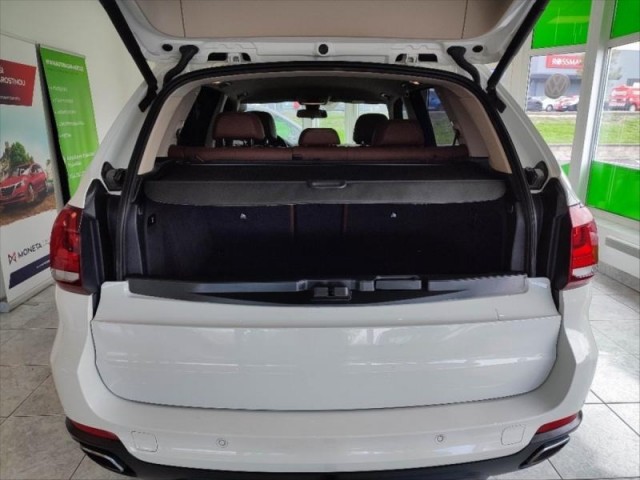 BMW X5 SLEVA (579000 s DPH), XDRIVE
