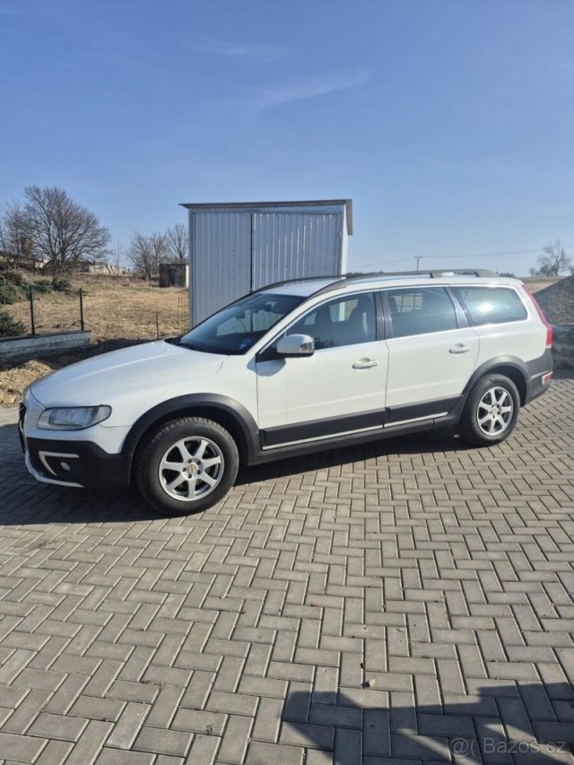 Volvo XC70 2,4   D4 AWD 158kW