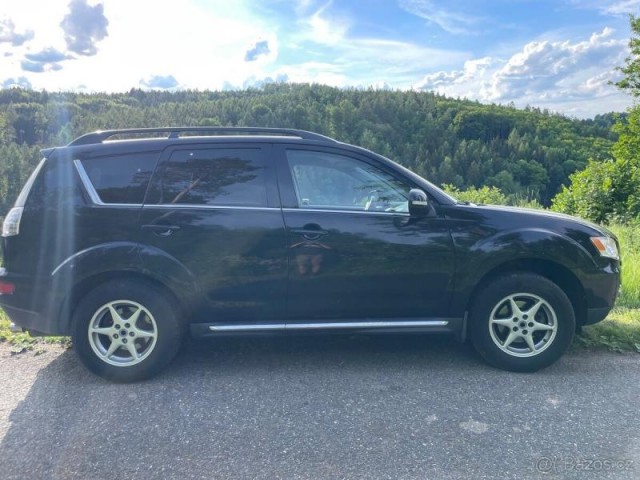 Mitsubishi Outlander 2,2   2012 130kw