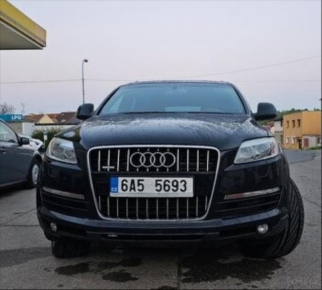Audi Q7 3,0   TDI quattro 171 kW, auto