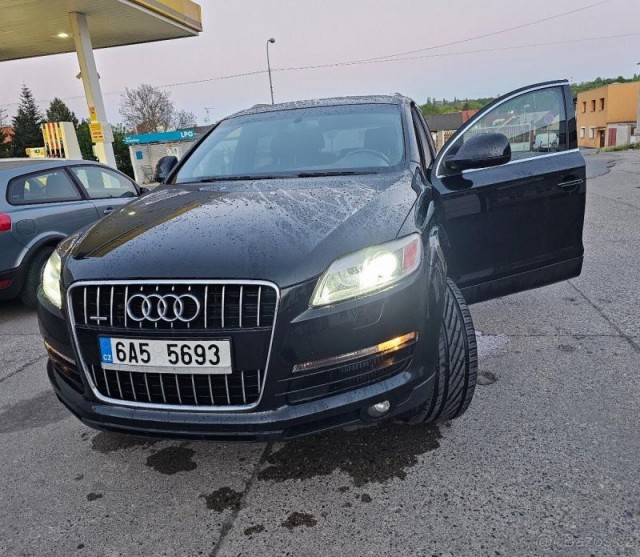 Audi Q7 3,0   TDI quattro 171 kW, auto