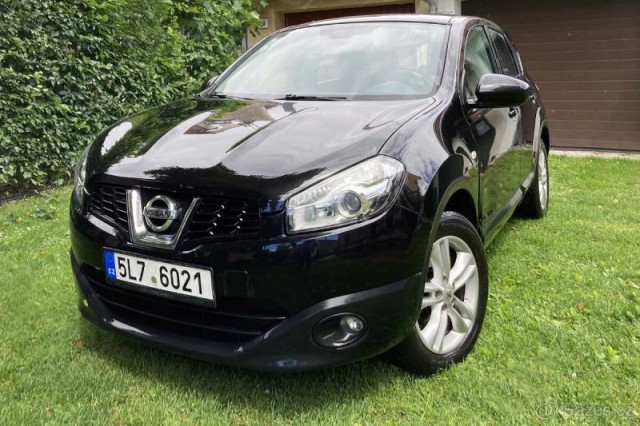 Nissan Qashqai STK 12/2027 + SADA DISKŮ/PNEU