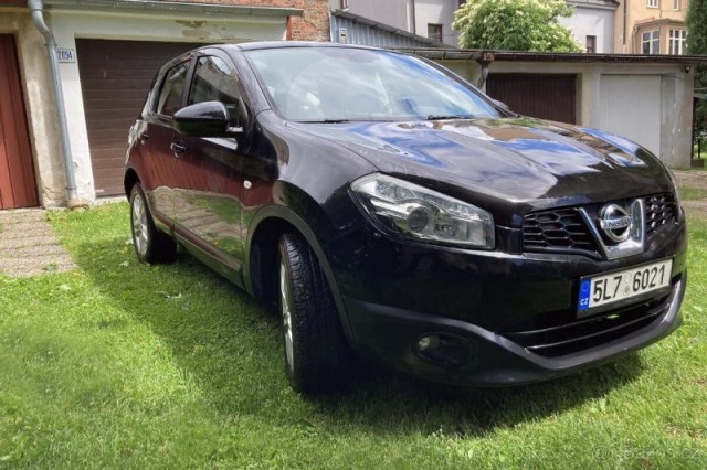 Nissan Qashqai STK 12/2027 + SADA DISKŮ/PNEU