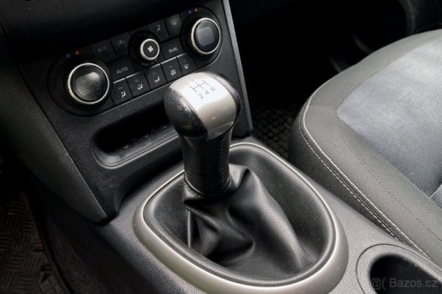 Nissan Qashqai STK 12/2027 + SADA DISKŮ/PNEU