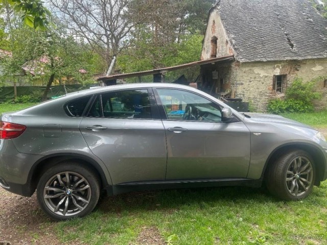 BMW X6 . M50d