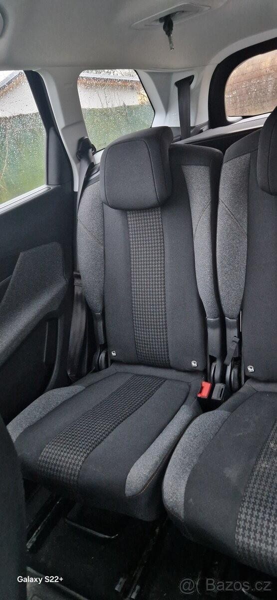 Peugeot 5008 1,2