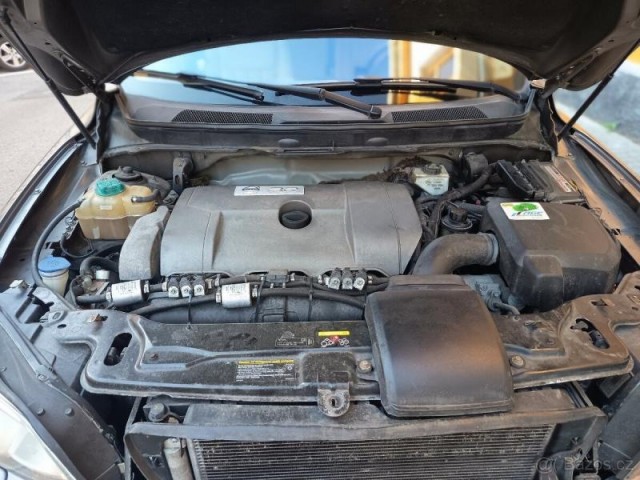 Volvo XC90 3,2   l AWD exucutive LPG