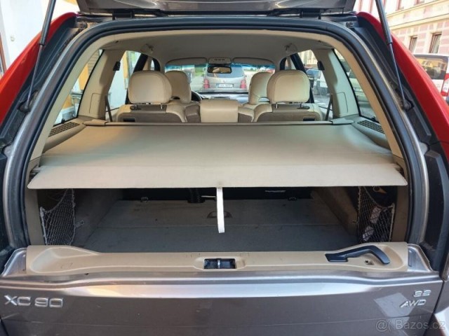 Volvo XC90 3,2   l AWD exucutive LPG