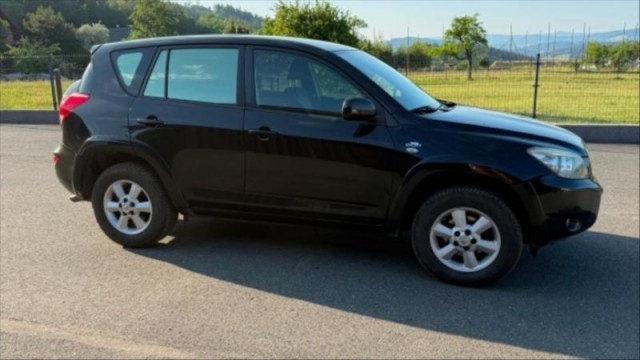 Toyota RAV4 2,2   130kw