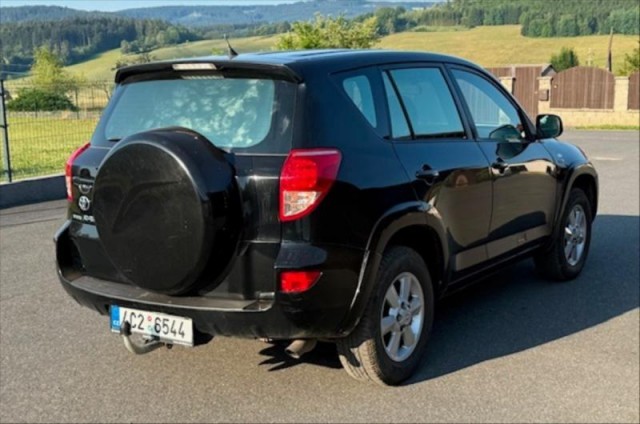Toyota RAV4 2,2   130kw