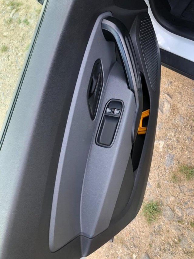 Dacia Duster 1,6   SCe, 84 Kw, 2019, 42000k
