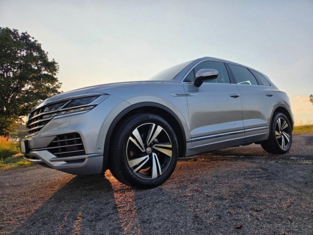 Volkswagen Touareg 3,0   TDI(210KW) HEZKÝ