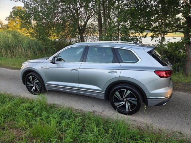 Volkswagen Touareg 3,0   TDI(210KW) HEZKÝ
