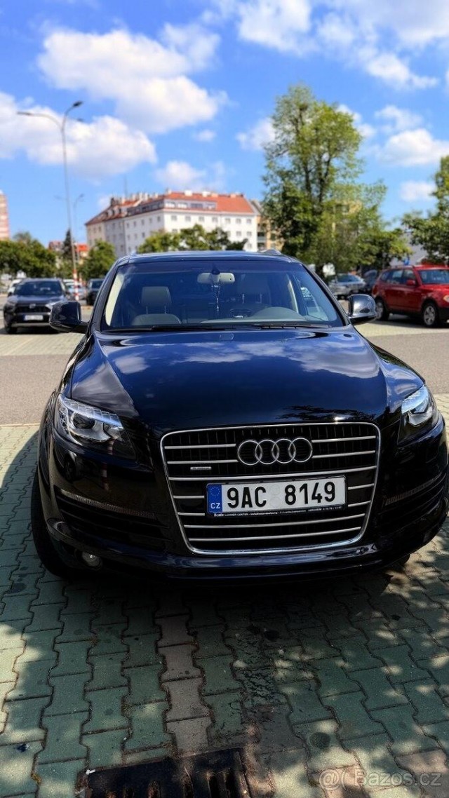 Audi Q7 3,0   quattro, 7 míst, automat