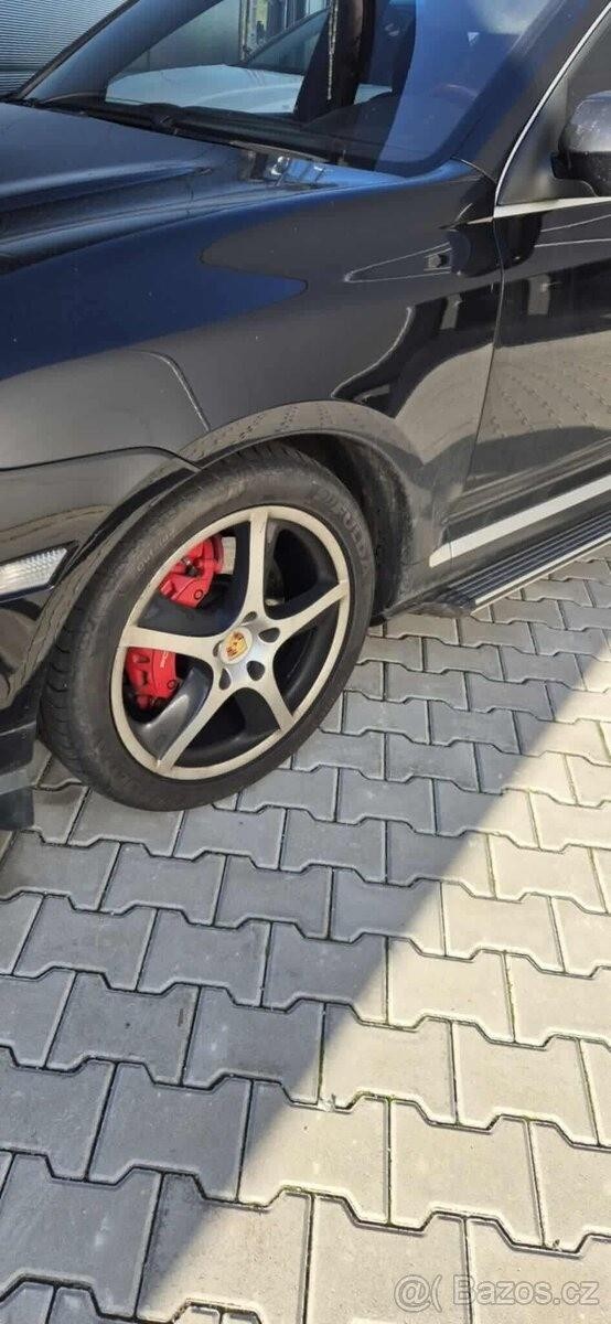 Porsche Cayenne 4,8   výměna za zajímavou Amer