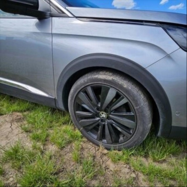 Peugeot 5008 1,2   ALLURE 7mist