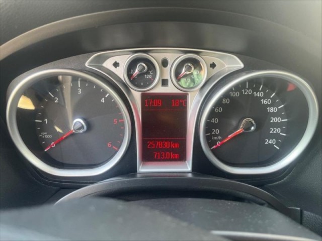 Ford Kuga 4X4 120KW, NAFTA