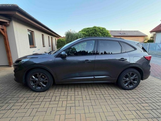 Ford Kuga 1,5   r.v. 2022