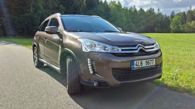 Citroën C4 Aircross 1,8   HDI 4x4 nebouraný, pravi