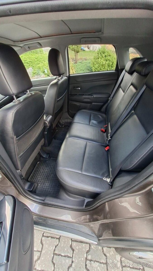 Citroën C4 Aircross 1,8   HDI 4x4 nebouraný, pravi