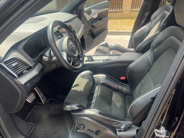 Volvo XC90 B5(D) AWD Drive-E R-DESING