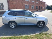 Mitsubishi Outlander 2,0   PHEV 4×4 – plug-in hybri