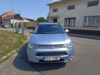 Mitsubishi Outlander 2,0   PHEV 4×4 – plug-in hybri