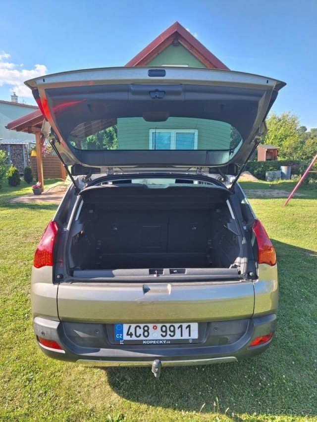 Peugeot 3008 1,6   M0VG - servisováno
