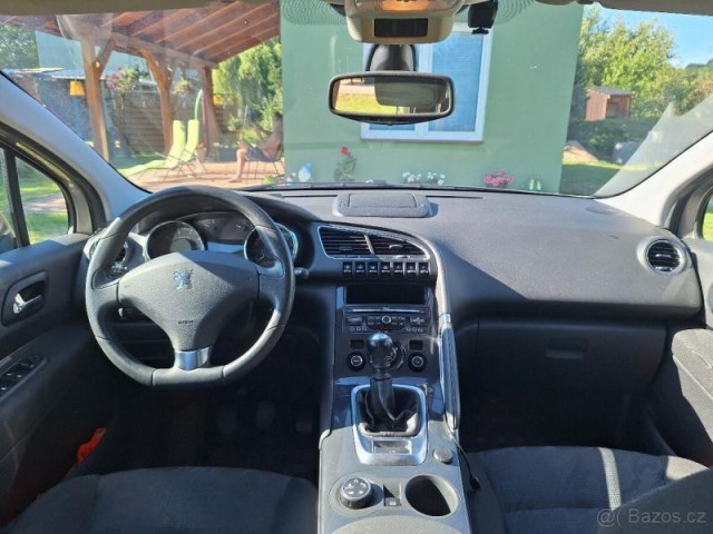Peugeot 3008 1,6   M0VG - servisováno