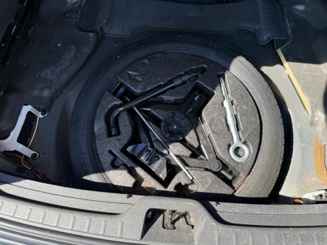 Volvo XC60 2,4   D5, r.v.2009