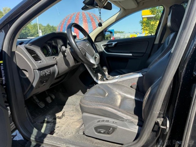 Volvo XC60 2,4   D5, r.v.2009