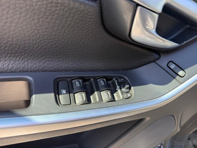 Volvo XC60 2,4   D5, r.v.2009