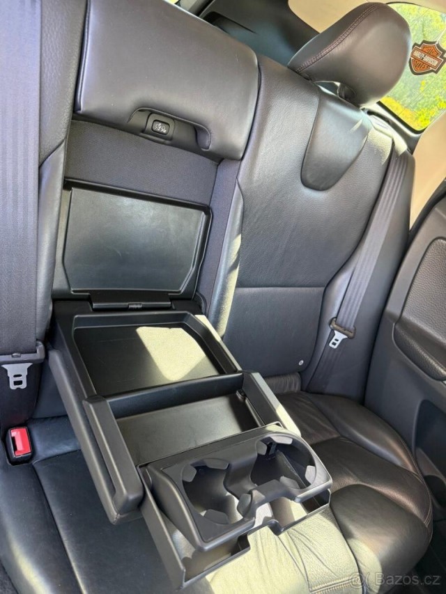 Volvo XC60 2,4   D5, r.v.2009