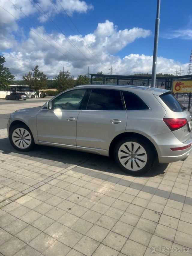 Audi Q5 2,0   Hybrid quattro - 89tis k