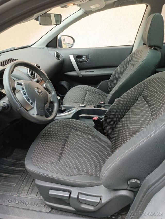 Nissan Qashqai +2