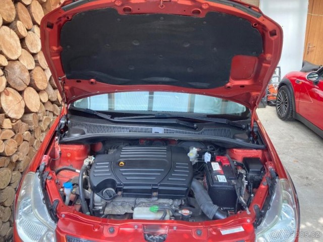 Suzuki SX4 1,6   i 4x4 88 kw plná výbava