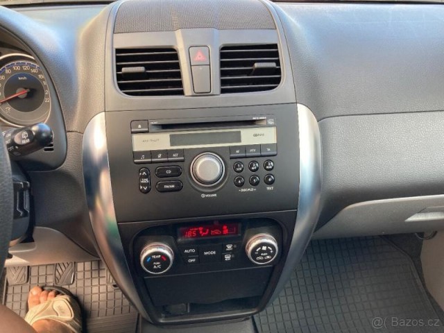 Suzuki SX4 1,6   i 4x4 88 kw plná výbava
