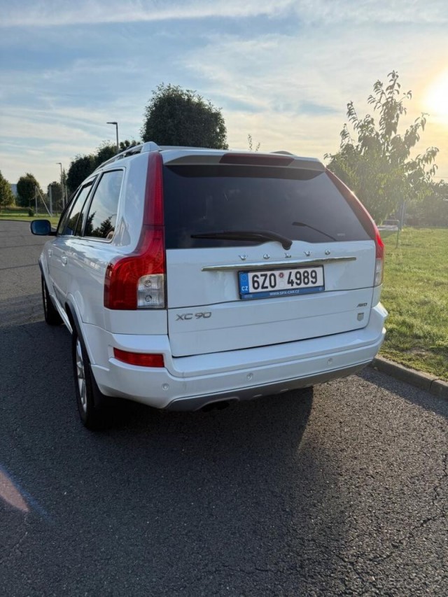 Volvo XC90 2,4