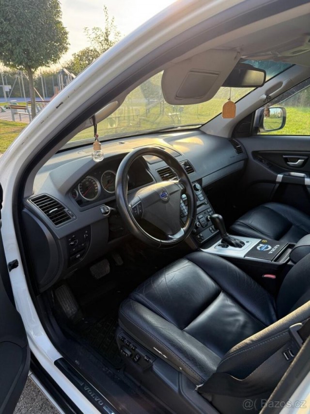 Volvo XC90 2,4