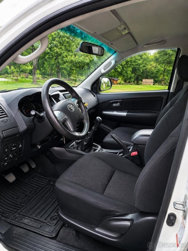 Toyota Hilux 2,5   d4d 2014, tažné, ČR