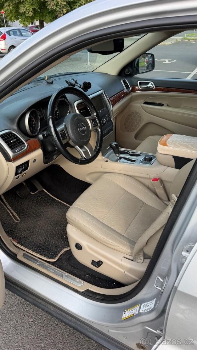 Jeep Grand Cherokee 5,7   + LPG